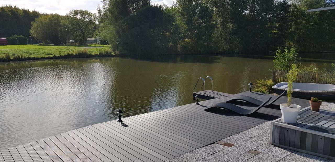 Carafun Aan Het Water Ooltgensplaat Villa Exterior foto