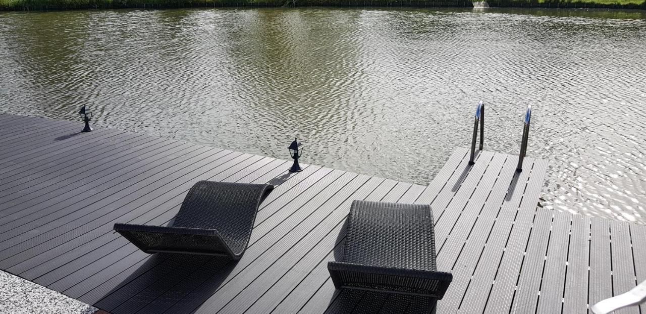 Carafun Aan Het Water Ooltgensplaat Villa Exterior foto