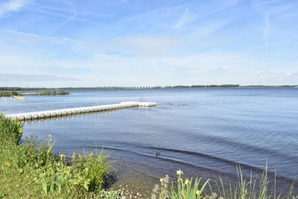 Carafun Aan Het Water Ooltgensplaat Villa Exterior foto
